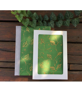 Zöld-arany leveles-indás selyem képeslap